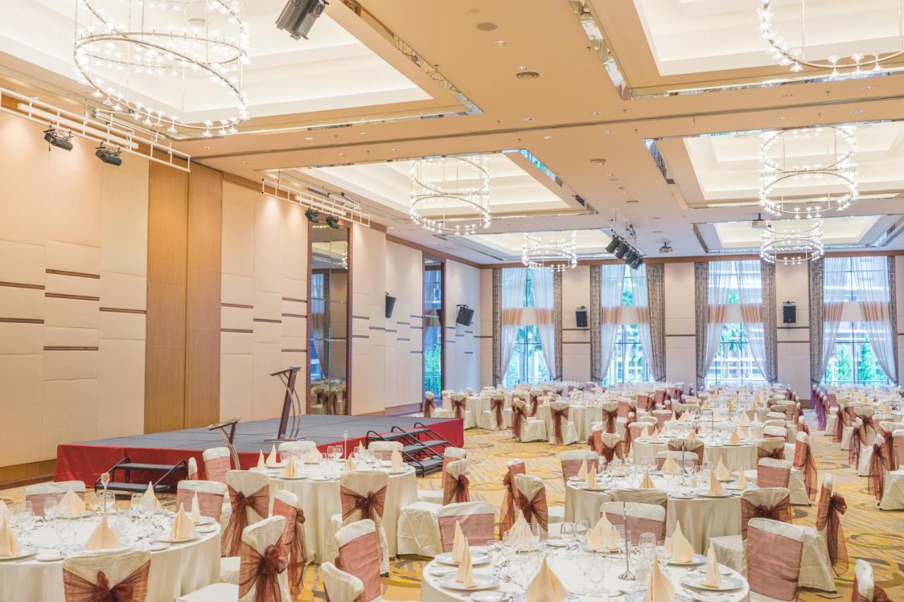Zenith Hotel Putrajaya Exterior foto The ballroom of the hotel