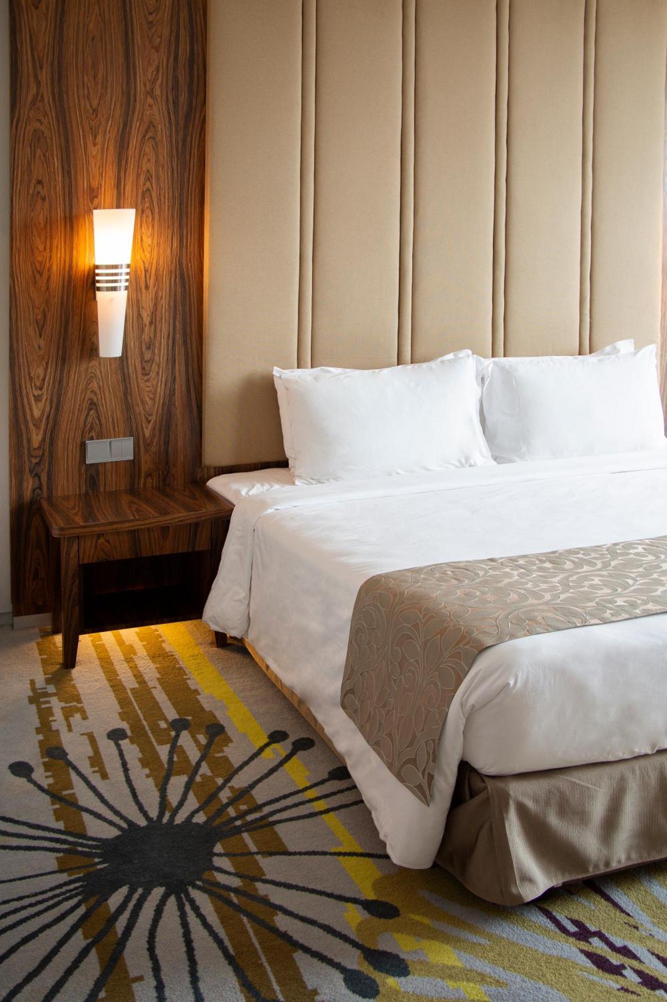 Zenith Hotel Putrajaya Exterior foto A bed runner