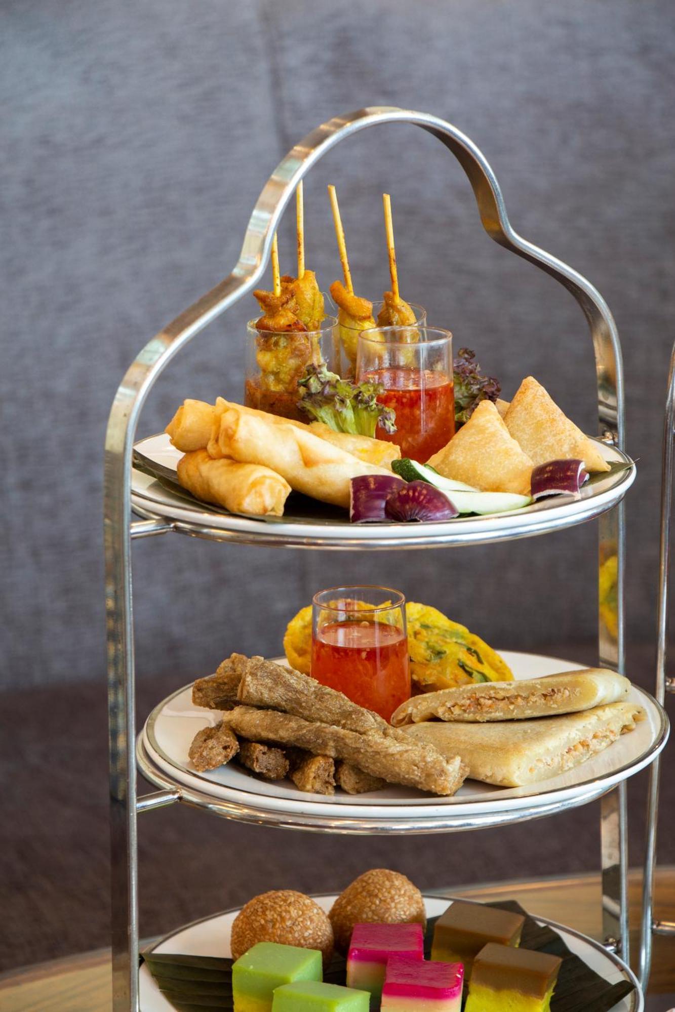 Zenith Hotel Putrajaya Exterior foto A selection of Thai snacks