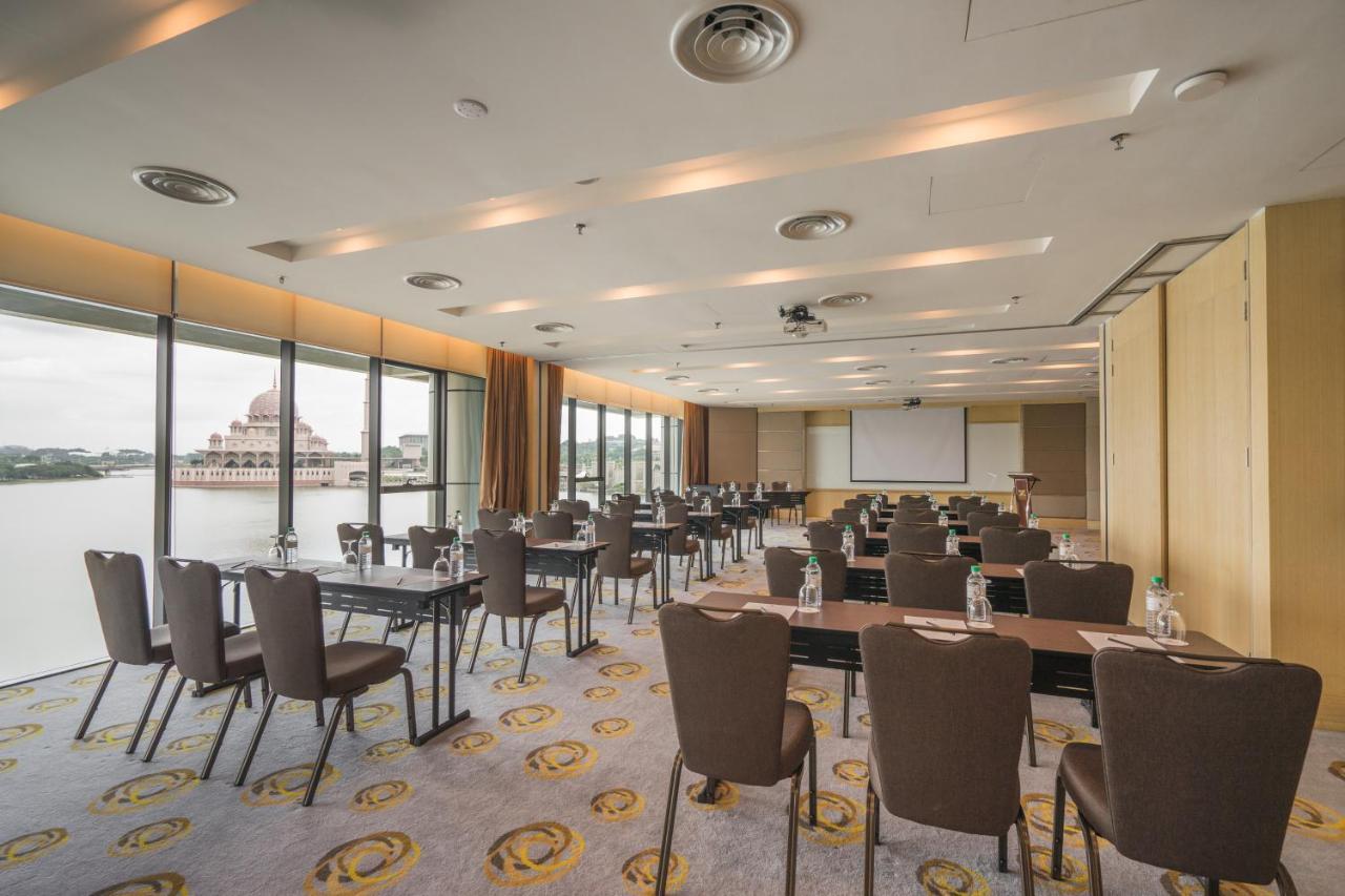 Zenith Hotel Putrajaya Exterior foto Meeting room