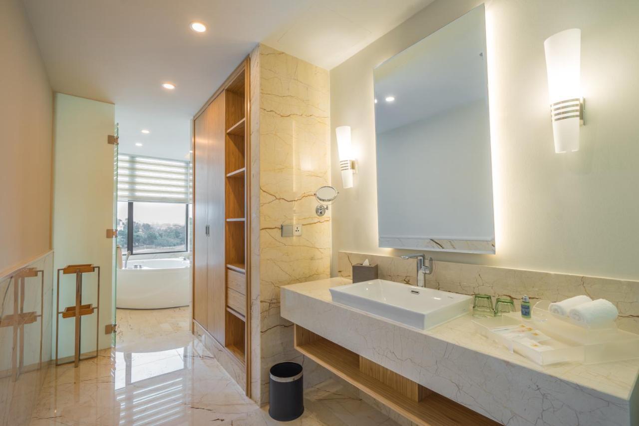 Zenith Hotel Putrajaya Exterior foto Bathroom